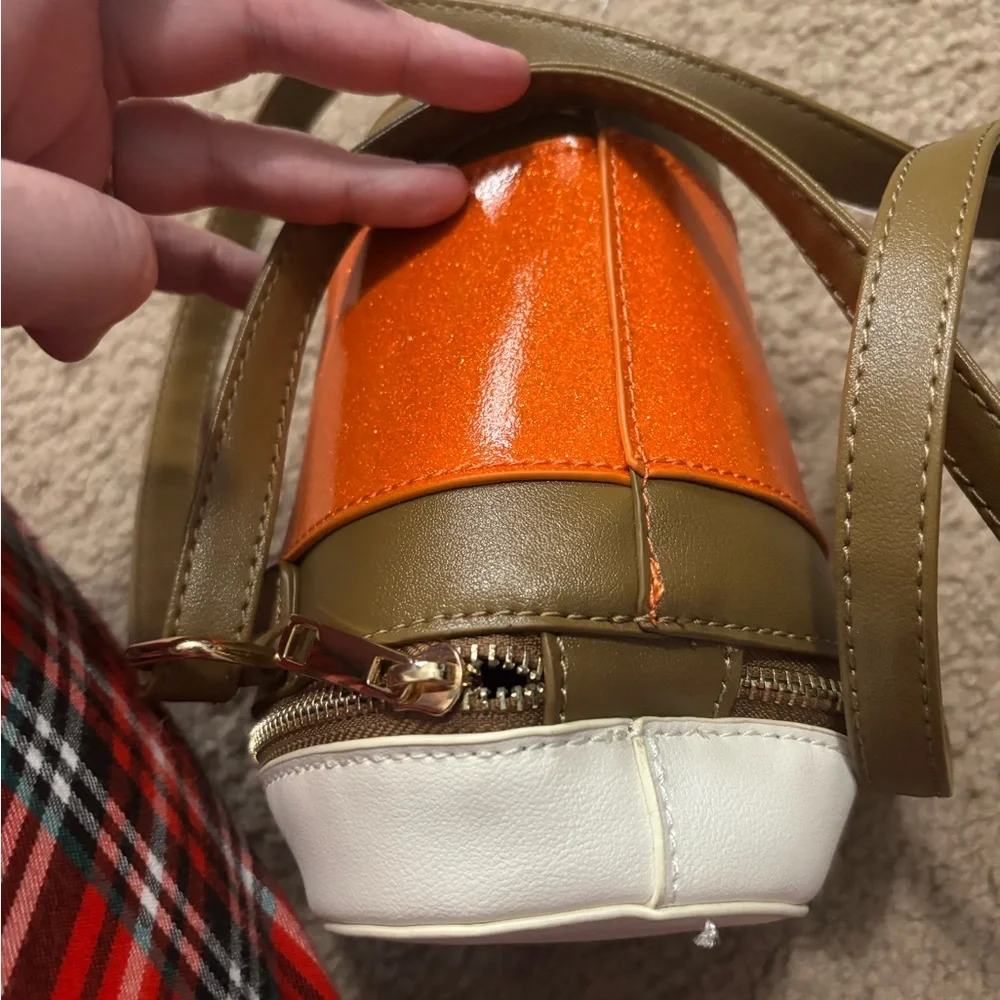 Betsey Johnson Olive, Orange & White Pumpkin Spice Latte Cup Crossbody - Picture 2 of 4